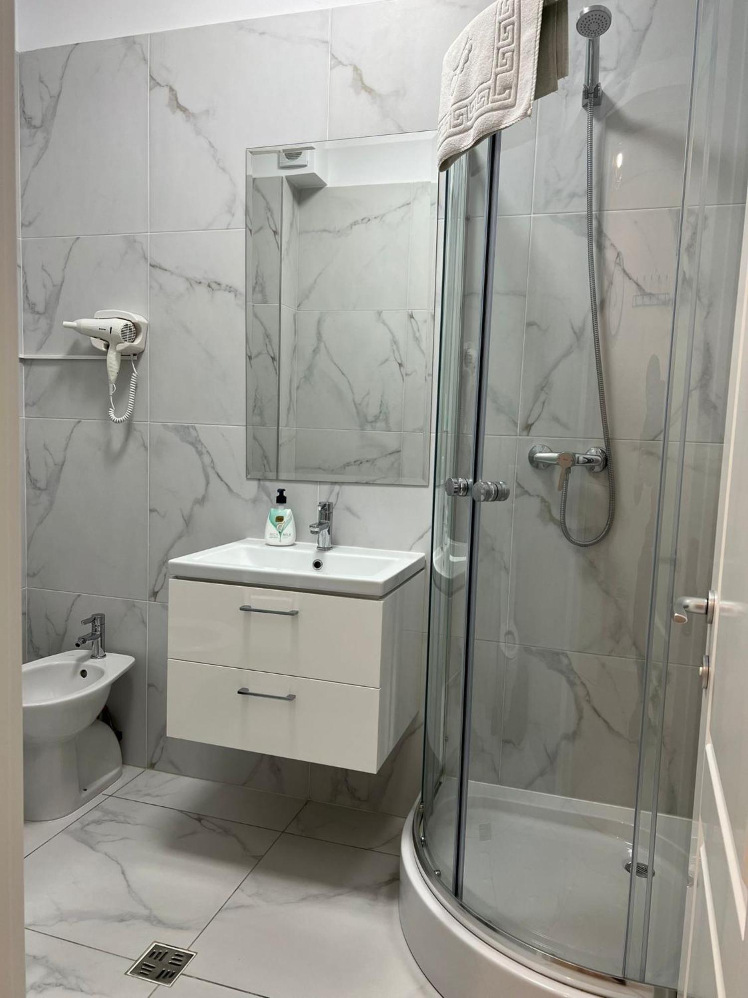 Luxury Glam Apartments Iasi At Lazar Palas Dış mekan fotoğraf